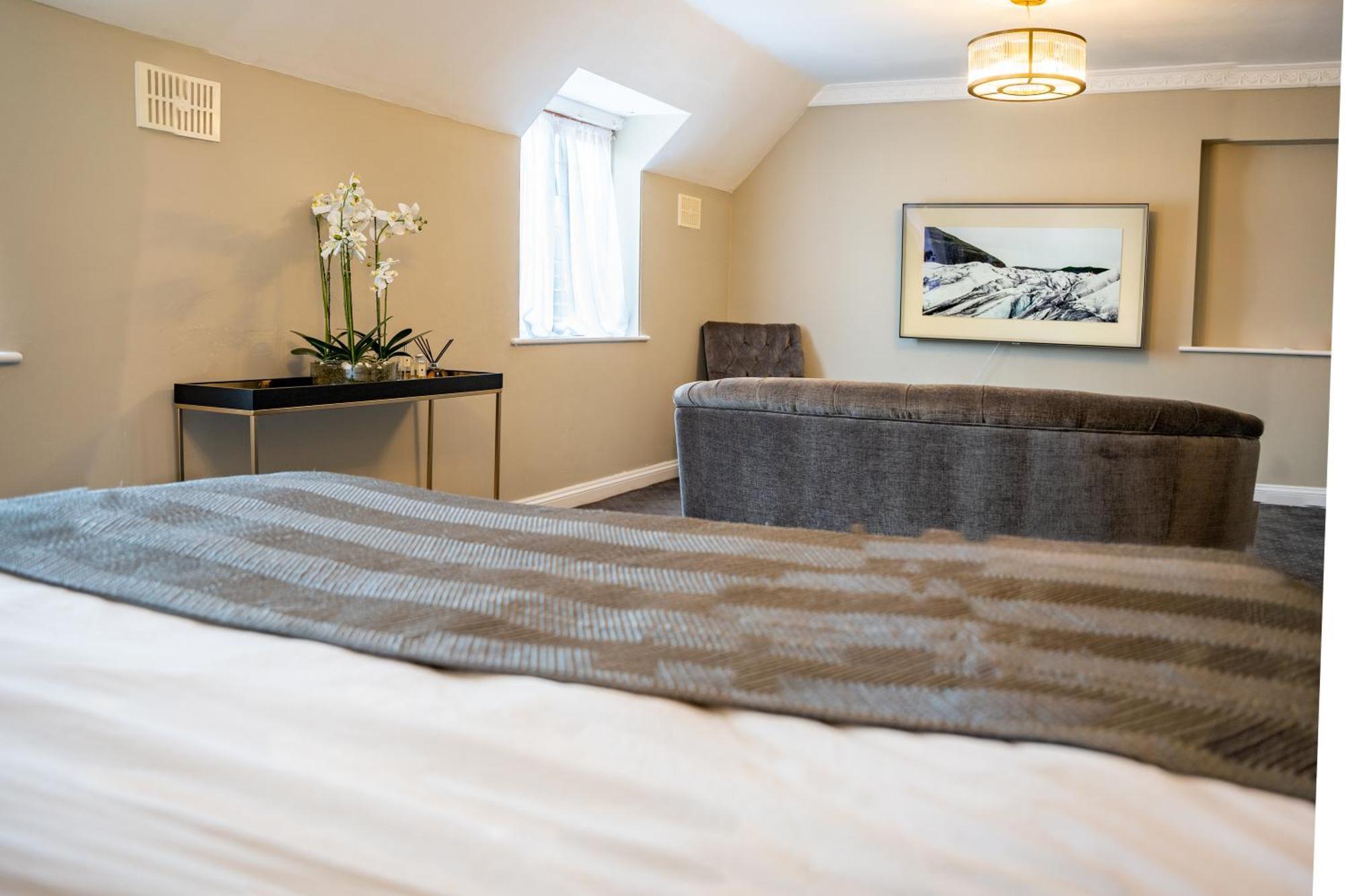 The Pear Tree Inn & Country Hotel Hindlip ภายนอก รูปภาพ