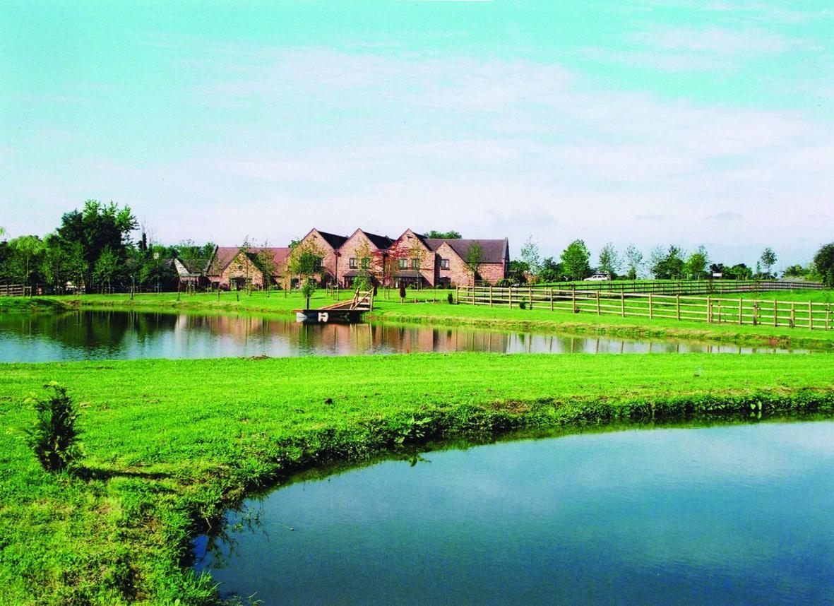 The Pear Tree Inn & Country Hotel Hindlip ภายนอก รูปภาพ